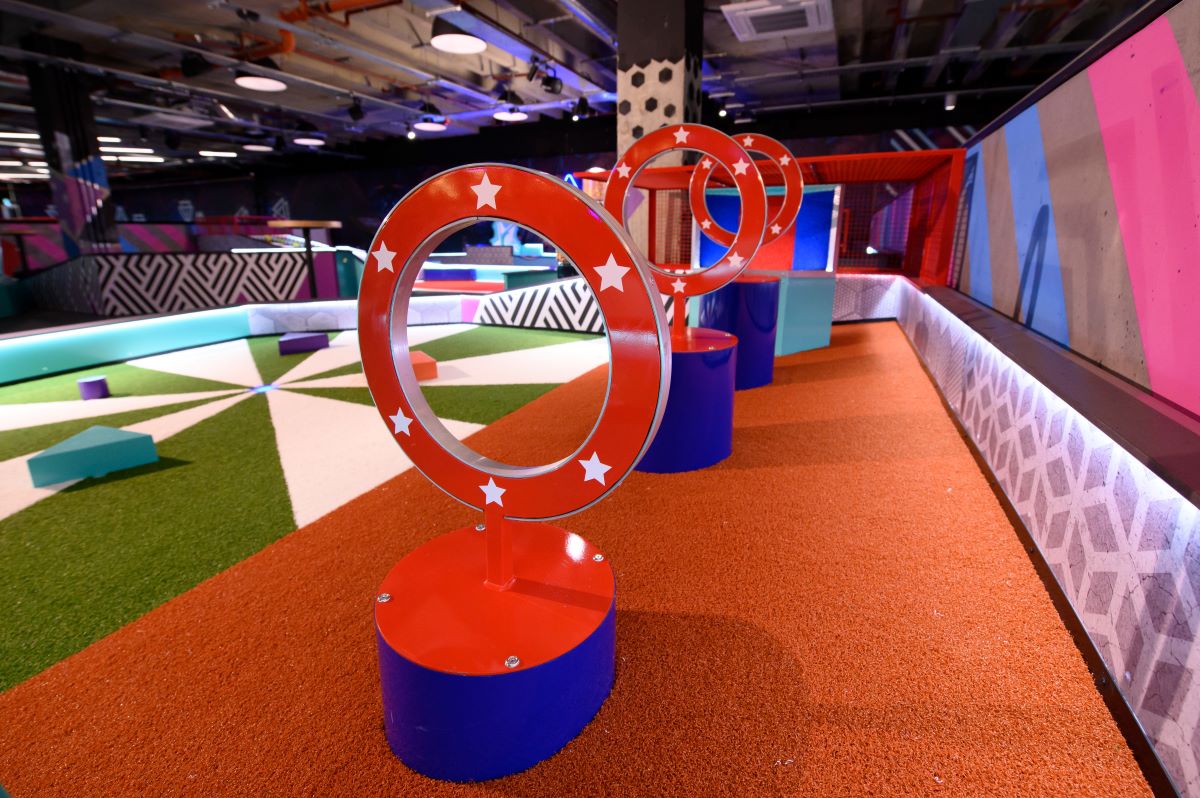 puttstarsuk's tweet photo. Course appreciation post 🙌

Who thinks they have what it takes to jump through the hoops to get the perfect hole in one? ⛳

#MiniGolfMaxiFun #Puttstars #PuttstarsHarrow https://t.co/7OJRRJzU8m