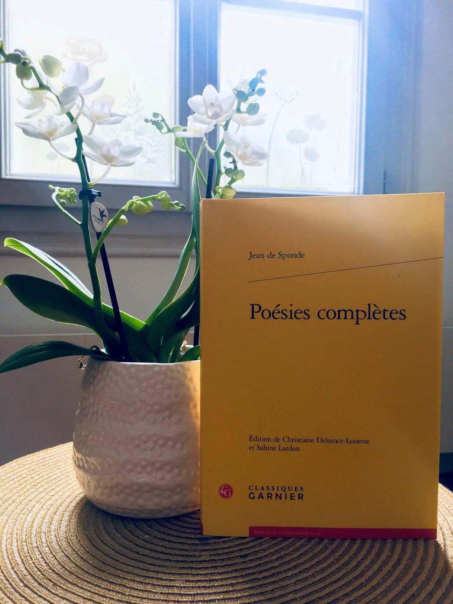 EditionsCG's tweet photo. Vient de paraître, pour la première fois, une édition qui  réunit la totalité des poèmes de Jean de Sponde, homme politique et célèbre poète baroque. L'ouvrage « Poésies complètes » est à découvrir sur cette page : https://t.co/KD4OryiV2Z

#Littérature #poesie #poèmes #Sponde https://t.co/dXIfNCUN98