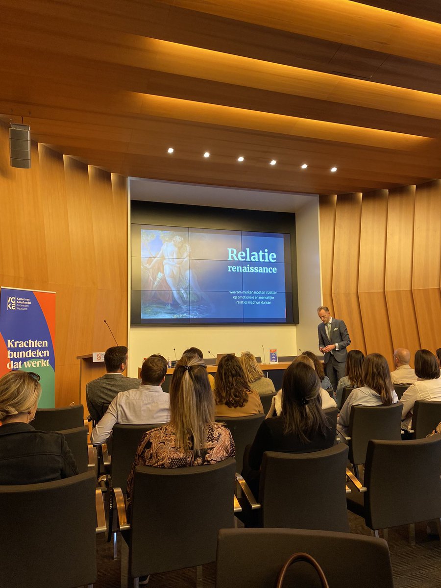 sofiebockaert's tweet image. Klaar voor dag vol inspiratie rond relaties voor onze voka relatiebeheerders. We starten met de oproep voor terugkeer naar de renaissance @kvkaw @stefverbeeck #inspiratie