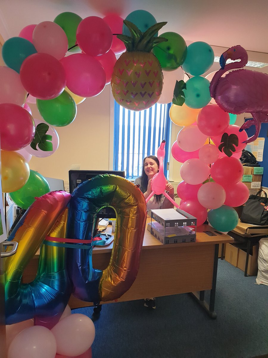 shoopshoop81's tweet photo. Birthday girl in the office today. 40 years young @fizer82 @TaysideContract Happy Birthday Fiona 🎂 🥳 🦩 https://t.co/f4npIJB5wj