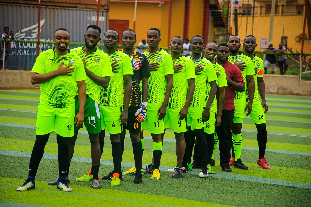 KosaLeague's tweet photo. Pure facts: Tsunami FC
1. Each time you make mention of their tired reflector jackets, these old men throw tantrums
2. Their modus operandi is tackling, fairplay is a myth to them. 
3. A super talented squad but disorganization has them in the bottom 3 (you wonder)
#Kosaleague https://t.co/C1f6GJ8Jse