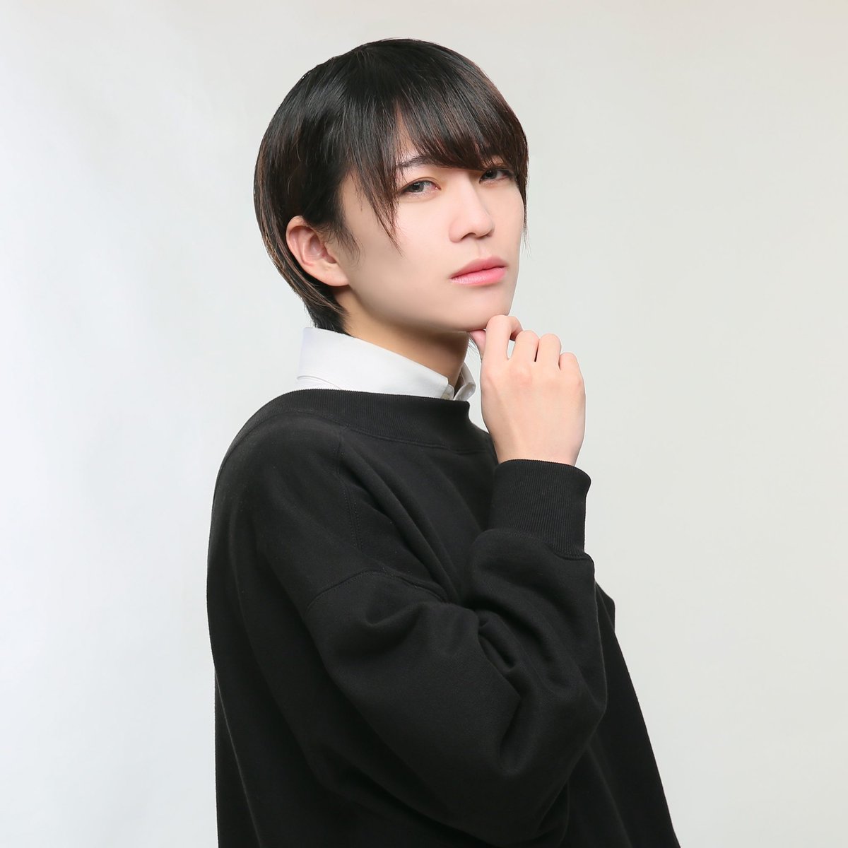 hikaru_majesty's tweet photo. 思ったけどマジェスティって
普通に顔面偏差値高くね？ https://t.co/xkFvRLyhYt