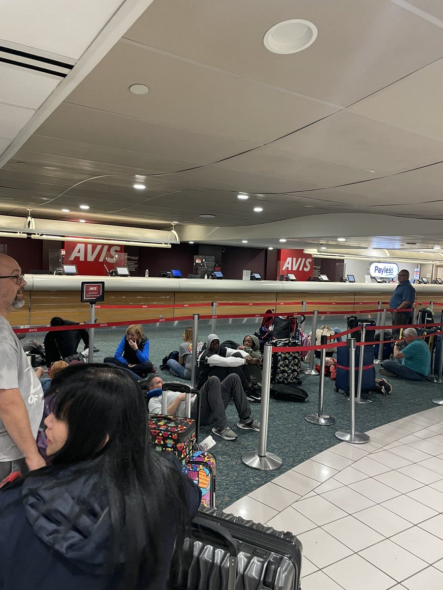 LifeStyledBySam's tweet photo. @Avis waited over 4hrs (with my 11 yr old daughter) for a car at Orlando International on early (2am) Wednesday, just for you to deny me a rental because all I had was a debit card with me. I prepaid! Shame on you. I would like a refund please! https://t.co/b5SQ3GI3n9