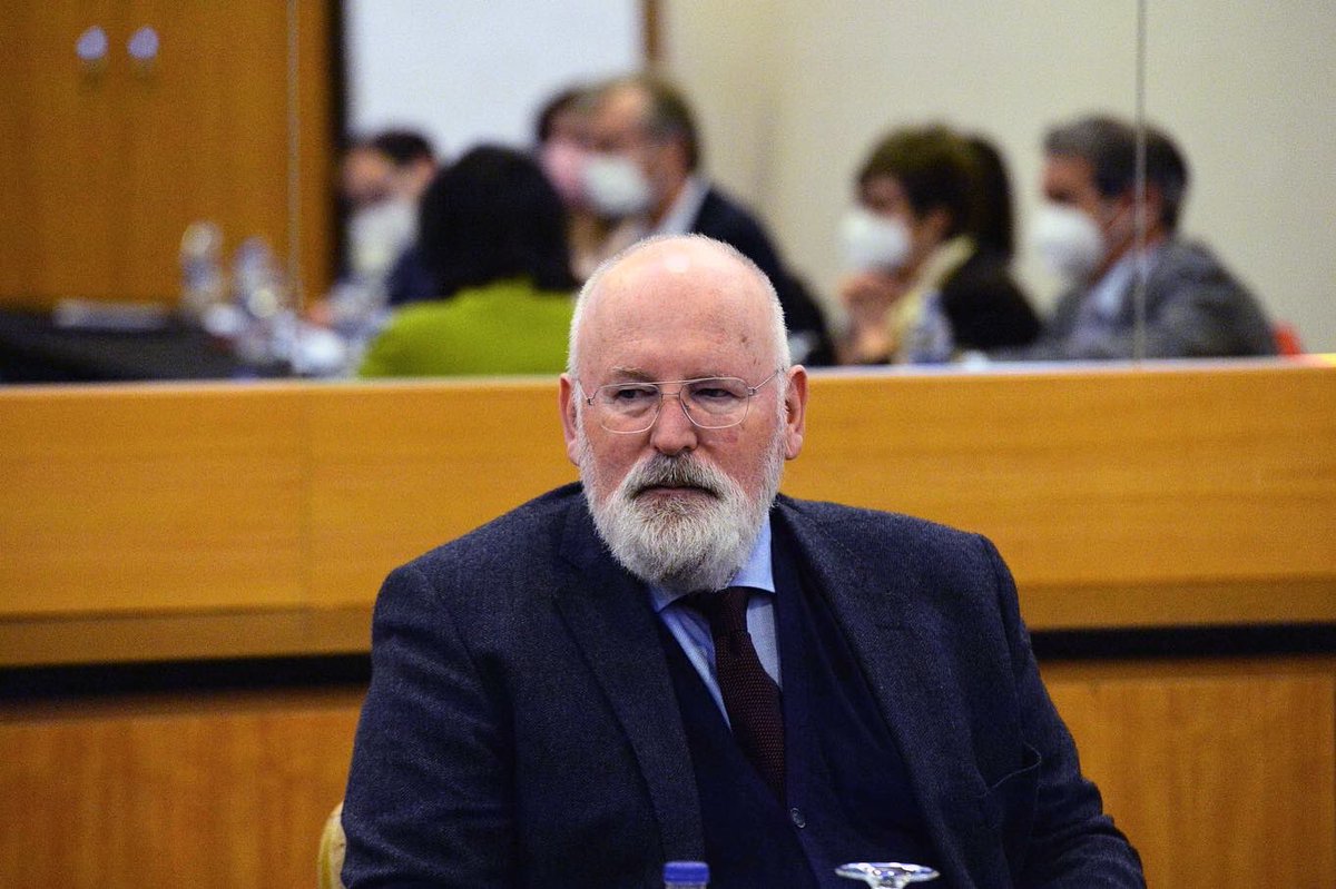 EUDelegationTur's tweet image. @EU_Commission 🇪🇺#YeşilMutabakatı’ndan Sorumlu Kıdemli Bşk.Yard. @TimmermansEU Ankara ziyaretinin ikinci gününde ilk olarak iklim değişikliği konusunda aktif STK'lar ile bir araya geldi. Görüşmede,🇹🇷'deki sürdürülebilir kalkınma potansiyeli konusunda görüş alışverişinde bulunuldu