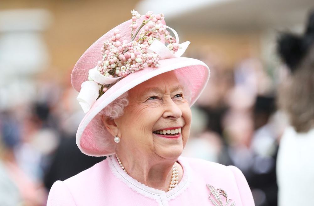 EdwardianHotels's tweet photo. A very Happy Birthday to Her Majesty The Queen. Sending best wishes from the entire team at Edwardian Hotels London.

#EdwardianHotelsLondon #QueenElizabeth https://t.co/gucpRLPkcj