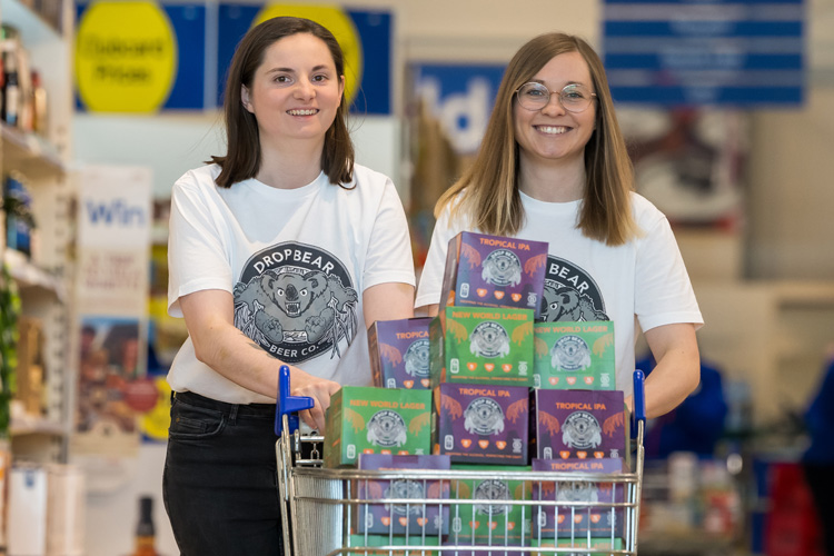 welshfooddrink's tweet photo. First Supermarket Listing a Dream Come True for Alcohol-free Brewery
https://t.co/J91hELIv5S
#dropbear #dropbearbeer #dropbearbeerco #tesco #brewery #welshbrewery #drinkblogger #drinkbloggers #welshfoodanddrink #foodanddrinkwales #foodanddrink #beer #beerlover #beerlovers #ipa https://t.co/CU24Po0Qtb