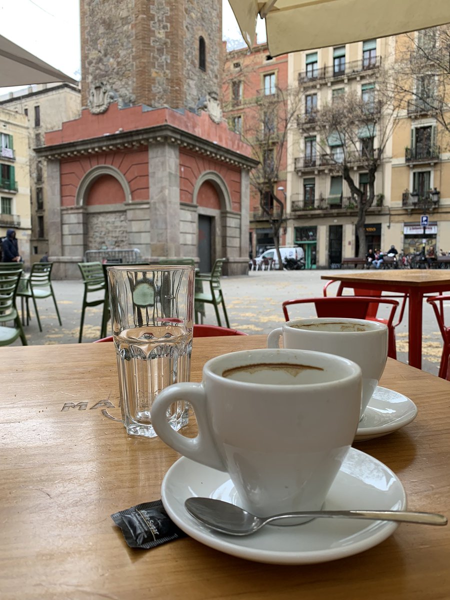 Reencuentro en Barcelona después de meses sin vernos 💜 cafelito inspirador y muchas ideas nuevas para Terptalks 💪🏻😍 #conexionBarcelonaFrankfurt
