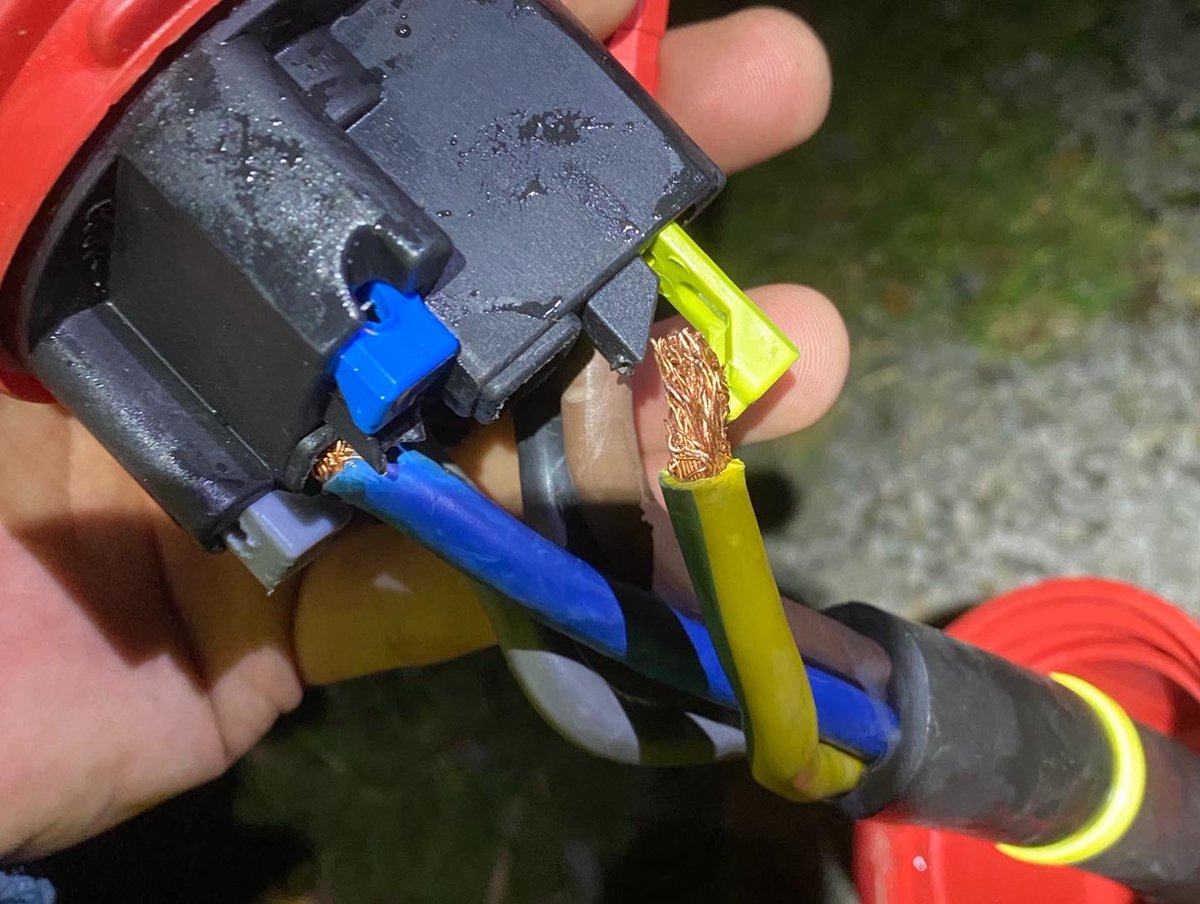 The updated version of #bs7909 is available on the BSI website for public comment. Commenting ends at the end of Friday 22 April TOMORROW!  Check it out and comment! standardsdevelopment.bsigroup.com/projects/2021-…