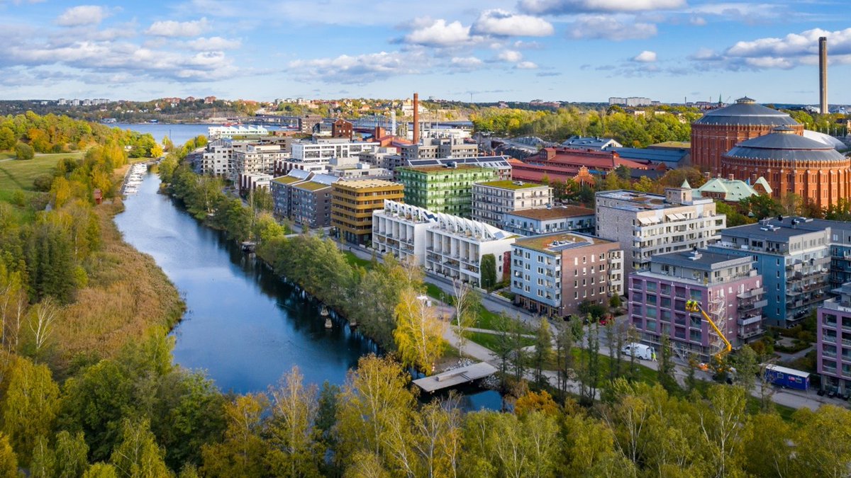 Stockholm is exploring the potentials of IoT and data sharing in the largest urban development area in Sweden, Stockholm Royal Seaport. Read more here: nscn.eu/cityupdate/Sto…
<a href="/nordicinno/">Nordic Innovation</a> <a href="/Stockholmsstad/">Stockholms stad</a> <a href="/CityofSthlm/">City of Stockholm</a> <a href="/NordicCities/">Nordic Smart City Network</a>
 #smartcity #opendata #nscn #iot #Stockholm