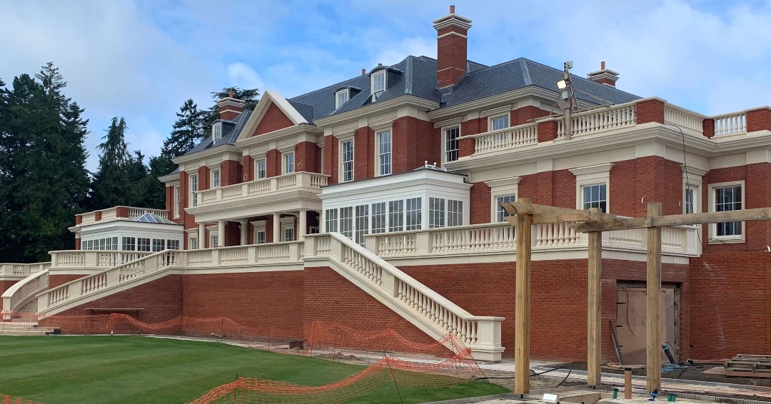 Cast Stone tweet media