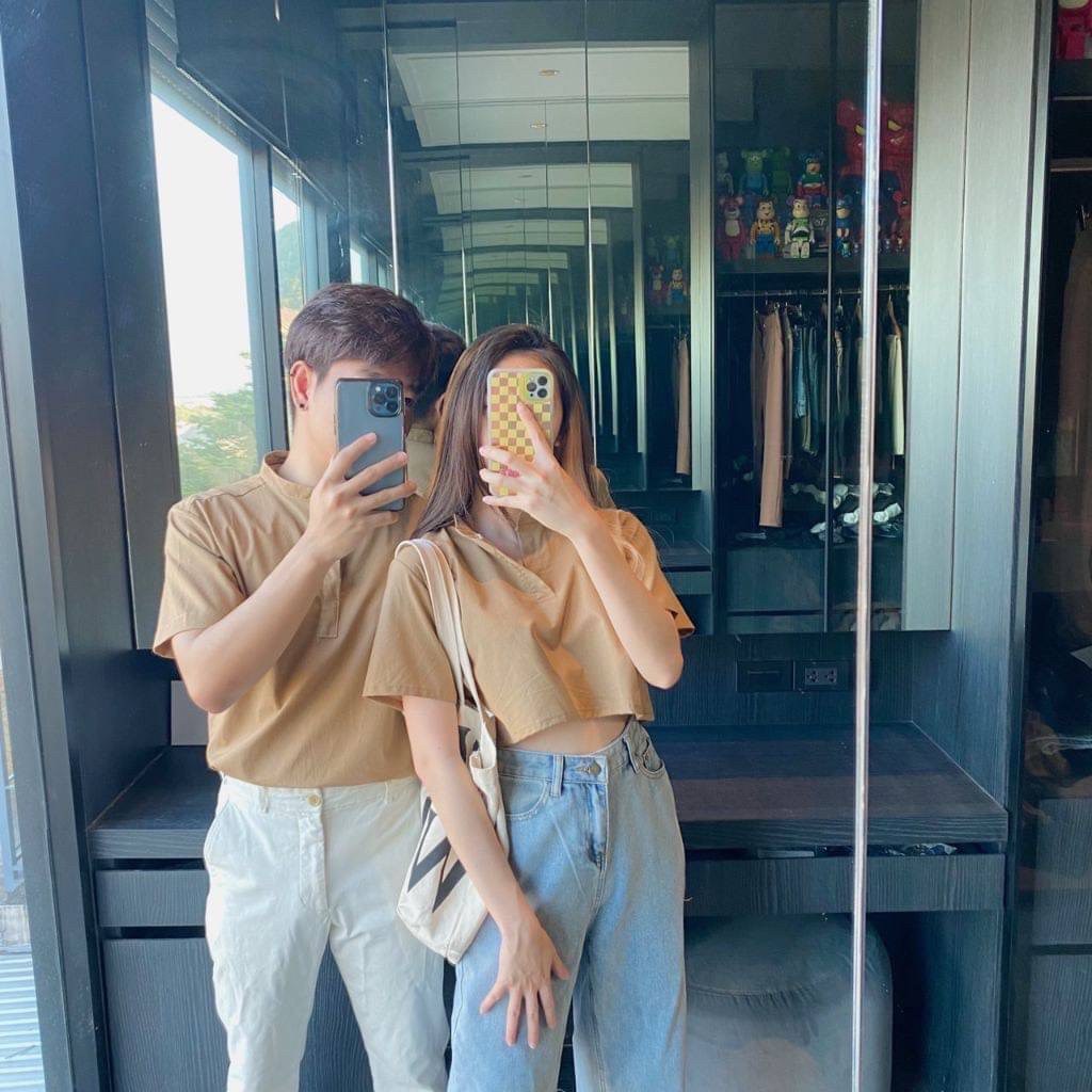 BubbleArmy13's tweet photo. ชื่อสินค้า : CP0803  คู่คอจีน (ช46) 
ราคา : 330 บาท 
เสื้อเชิ้ตคู่ทรงคอจีน ผ้าฝ้ายลินินใส่สบายมากๆค่ะ เสื้อผู้หญิงจะเป็นเสื้อครอป ไซส์ปุ้กปิ้กน่าร๊ากกกกก
มี4สีค่ะ ใส่สวยทุกสีเลยค่า
ขนาดเสื้อ​ : เสื้อผู้หญิ อก40,ยาว14,รอบแขน12
: เสื้อผู้ชาย อก46,ยาว27,รอบแขน14
ค่าส่ง ลทบ 30 ems50 https://t.co/4ekJVPtMkO