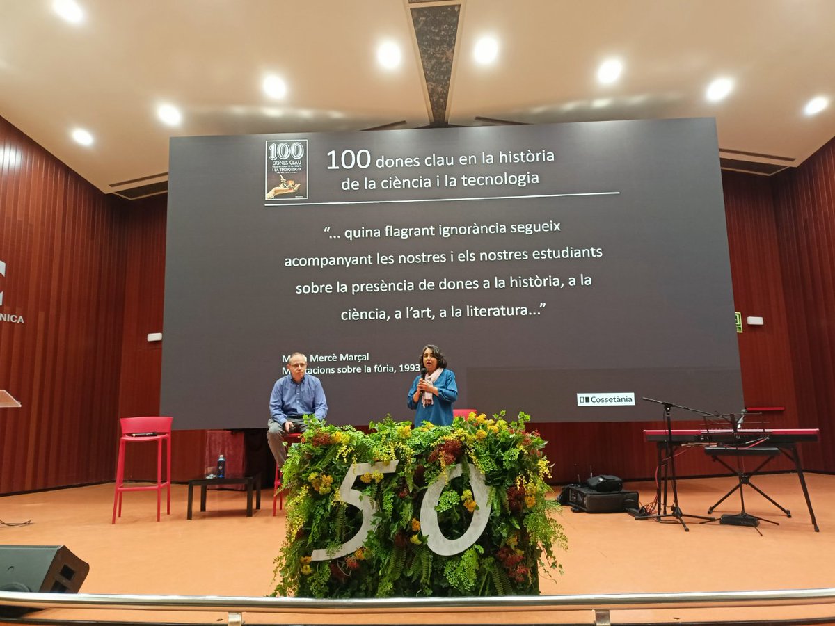 therfer's tweet photo. Calen més obres com la d'@Oriol_Boix_dee i #SandraPosada "100 dones Clau en la història de la ciència i la tecnologia" de @Cossetania
👉Amb @necaro12 una gran científica i col•laboradora 😄🌹📚 #50anysUPC https://t.co/ciIFcVXAzZ
