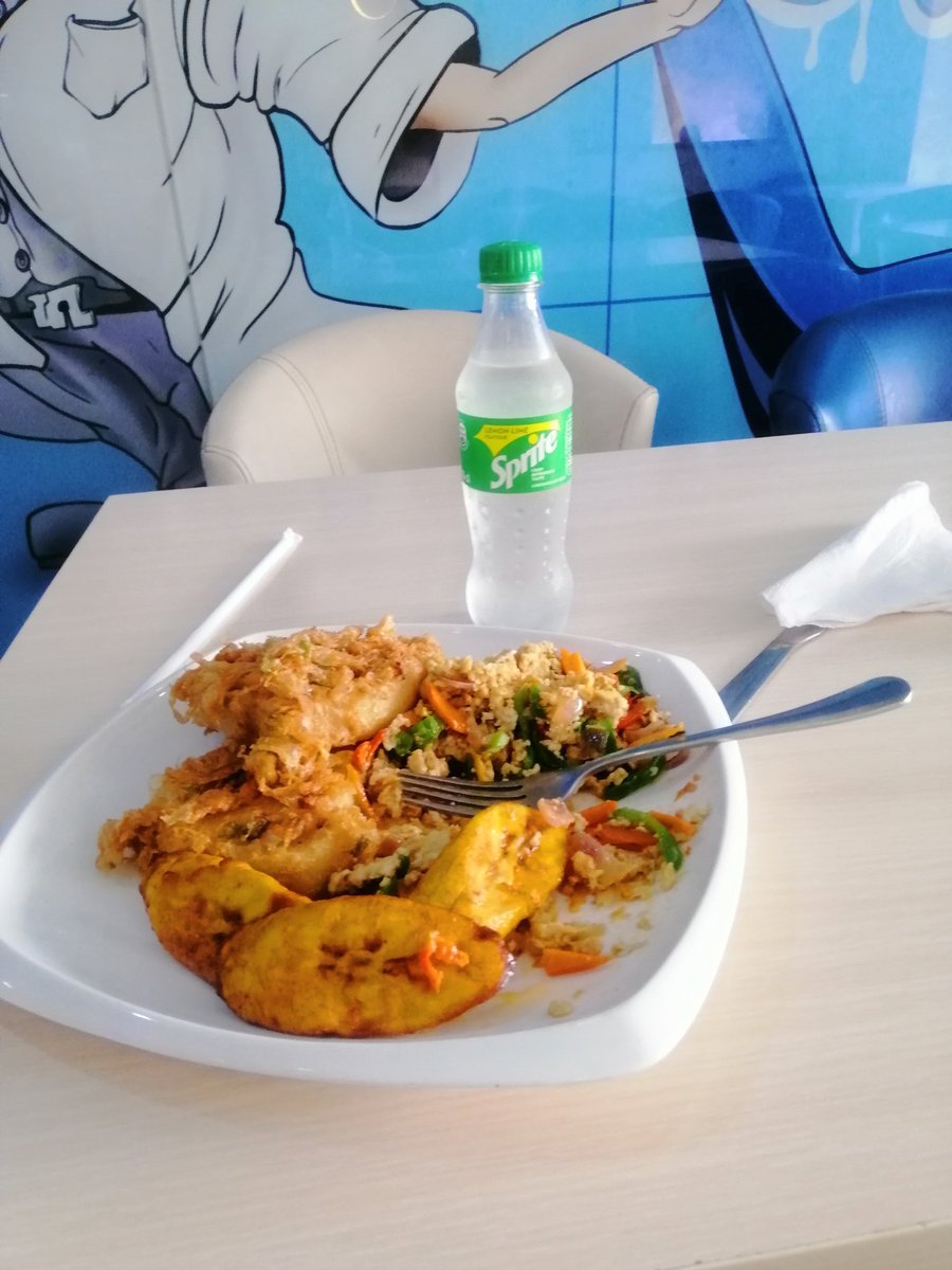 egbe_woods's tweet photo. What r u having for breakfast? Make sure to step it down with a bottle of @sprite
#finnese #timaya https://t.co/wYmiH3gsiJ