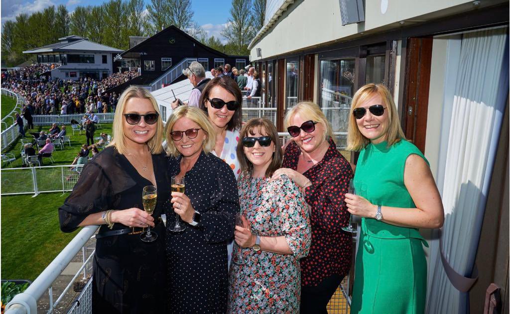 Lovely day <a href="/PerthRacecourse/">perthracecourse</a> in the most glorious sunshine! 

Great company, thanks to <a href="/WilliamHill/">William Hill</a> <a href="/Frame_Group/">Frame</a> for the invite😎🐎