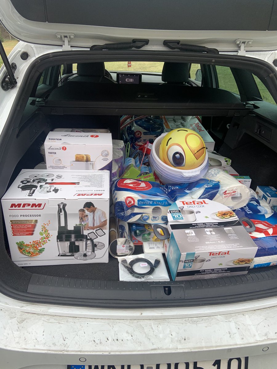 DMuggleton's tweet image. I was at one of the accommodation centres today. A fantastic team running the centre so I asked what will help you. Too much to list but thanks to all the donations I was able to oblige. Thanks to you all.