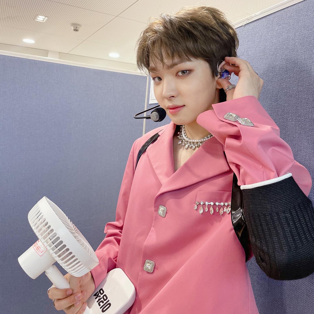 ghost9_ph's tweet photo. 🐿💨💜

🔗https://t.co/ZKAB0yD89M
[220421 @ official.ghost9 IG Update]

#보조개강람쥐 #DimpledSquirrel
#이강성 #LEEKANGSUNG
#GHOST9 #고스트나인 #XRay #ARCADE_V https://t.co/rllsPNfieY