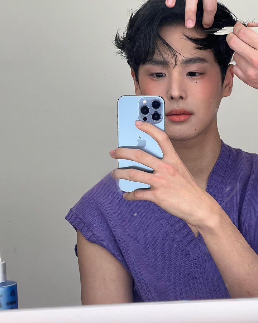 VictonDiarioBR's tweet photo. #IG | 21.04.22 - Atualização do Byungchan em seu feed

“#Noblesse bastidores”

🖇https://t.co/2QlGy52VD0

[1/2]
#BYUNGCHAN #VICTON @VICTON1109 https://t.co/Mb8SDmqmsm