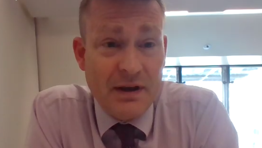 EmploymtStudies's tweet photo. Next speaker, @justinmadders, Shadow Employment Rights Minister, say's the government must set the right example as employers themselves if they want to successfully legislate for #hybrid working. #workafterlockdown https://t.co/Hk1IOcO1Oi