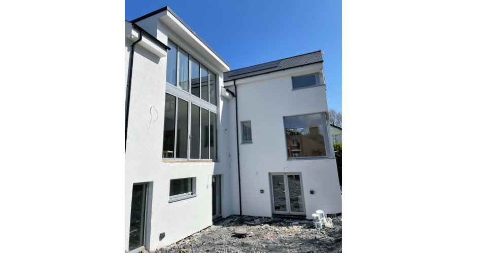 FMKArchitecture's tweet photo. ICF Build in Belfast windows installed &amp; White render to one storey front and 3 storey back https://t.co/7AF4VbUGZ9