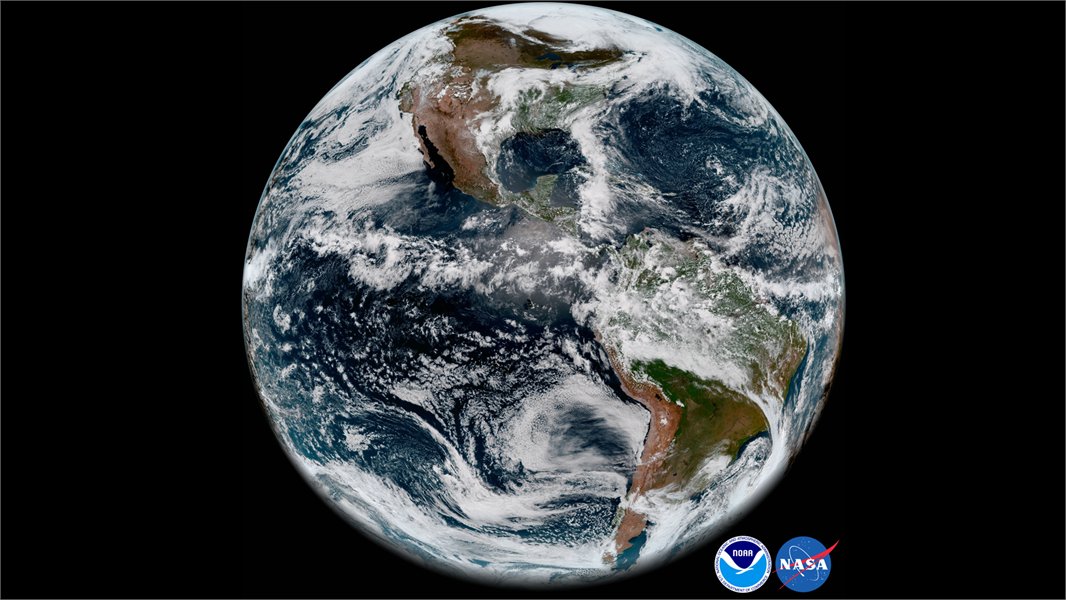 NOAAResearch's tweet photo. From tracking carbon dioxide levels in the atmosphere to exploring the depths of the ocean, NOAA scientists are collecting critical information on the planet’s health. 

Explore our science this #EarthWeek: https://t.co/YAPXVVdg8N #EarthMonthNOAA https://t.co/SV2otIUB4K