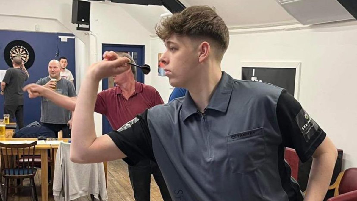 LoxleyDarts's tweet photo. 🎯 New Signing 🎯

Loxley Darts are pleased to announce that Owen "The Master" Bates has joined the team. Owen will be plying his trade on the Development Tour as well as being a regular sparring partner for Ryan Searle @RyanSearleNews https://t.co/o34GtQyaBh