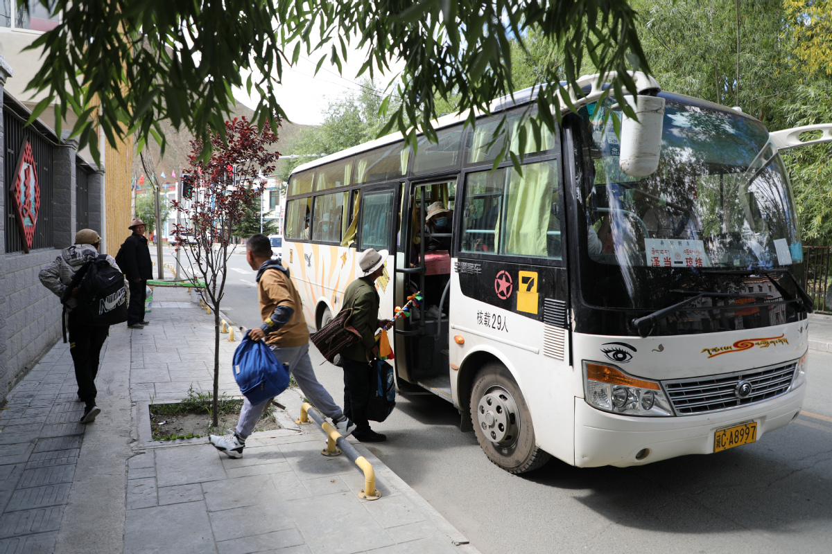 TibetNews11's tweet photo. #decisa #espansione della #rete #stradale #tibetana https://t.co/esjXYZtdpE