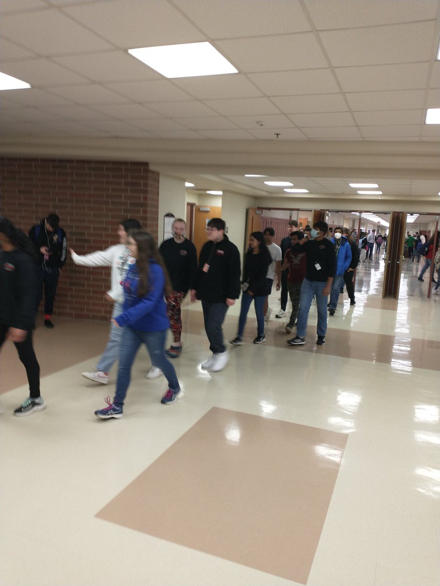 Kinda Blurry Pics of HHS Pubs and HHS SciO State Parade
Best Wishes to these two teams at their respective competitions this weekend!! <a href="/Huntleyyearbook/">Huntley Yearbook</a> @Huntleyvoice <a href="/HHSTVProduction/">HHS TV</a> <a href="/DennisBrown6/">Dennis Brown</a> <a href="/Ms_Teeter/">Lauren Teeter</a>