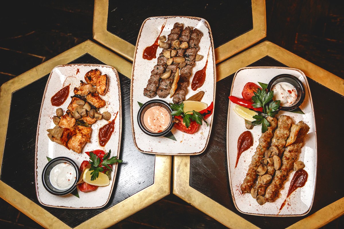 MamouniaLounge's tweet photo. @feed_lion @sapnacaterers @StockleyParkGC @mylahore While we at @MamouniaLounge Mayfair are not running a bespoke #iftar menu, we do offer complimentary dates for everyone breaking their fast with us, and there's 40% off food when two courses or more are ordered: https://t.co/yberZrlujz https://t.co/7I7crbmEz1