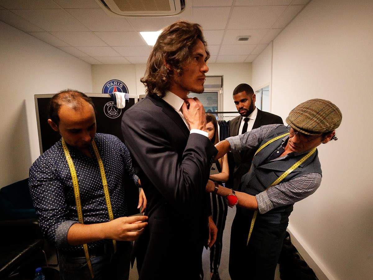 🗣Atentos, ahora si, lo que estuvieron esperando toda la semana:

HOY A LAS 19:30 ES EL PRIMER PROGRAMA EN VIVO DE HORAS CLAVES.

Lo pueden ver por los canales de <a href="/Losviejoswines/">Los Viejos Wines</a> en Twitch y Youtube, así se prepara el Edi.

Twitch.tv/losviejoswines

youtube.com/channel/UCvoaL…