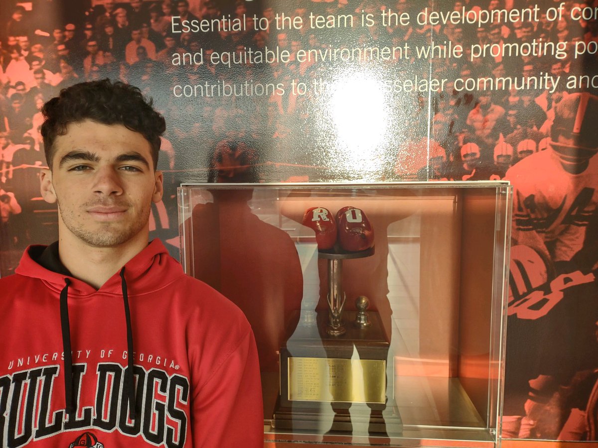 ShaneMosia's tweet photo. Thank you @RPIFootball @CoachRI @CoachJDittman58 @CoachBarbieri for the trip up yesterday! It was very exciting to check out the campus and tradition behind RPI football. https://t.co/P0mWeg5gTe