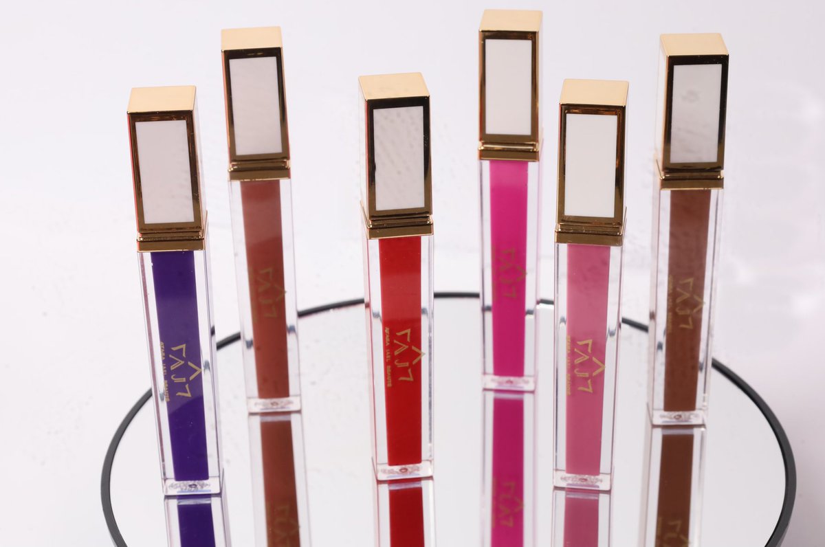 __badoodada's tweet photo. Queen Lip Collection 👑 

All shades BACK IN STOCK 😱 https://t.co/pDeSXSGZkh https://t.co/GxCZYnUo1o