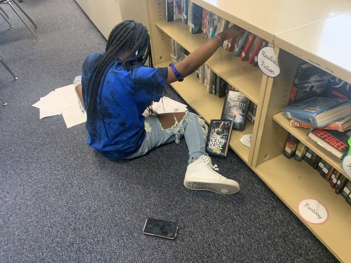 PROJECTEDU_ILC's tweet photo. Making the most of our Thursday @HilliardStation! @HCSD_ILC @memorial_ms @wmscats @theheritagems https://t.co/WfIib4x3TF