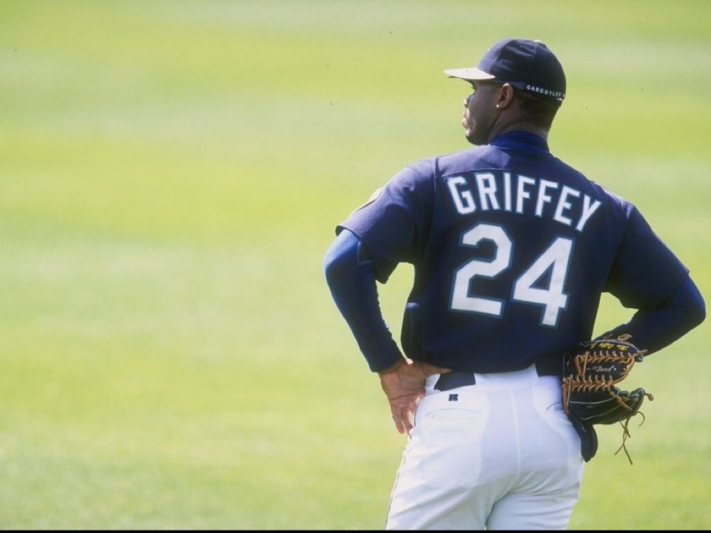 BaseballQuotes1's tweet image. People don't need to see you do your work. As long as you do it, that's what matters. -Ken Griffey Jr.