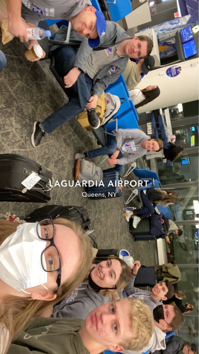 Mr. Savage tweet media