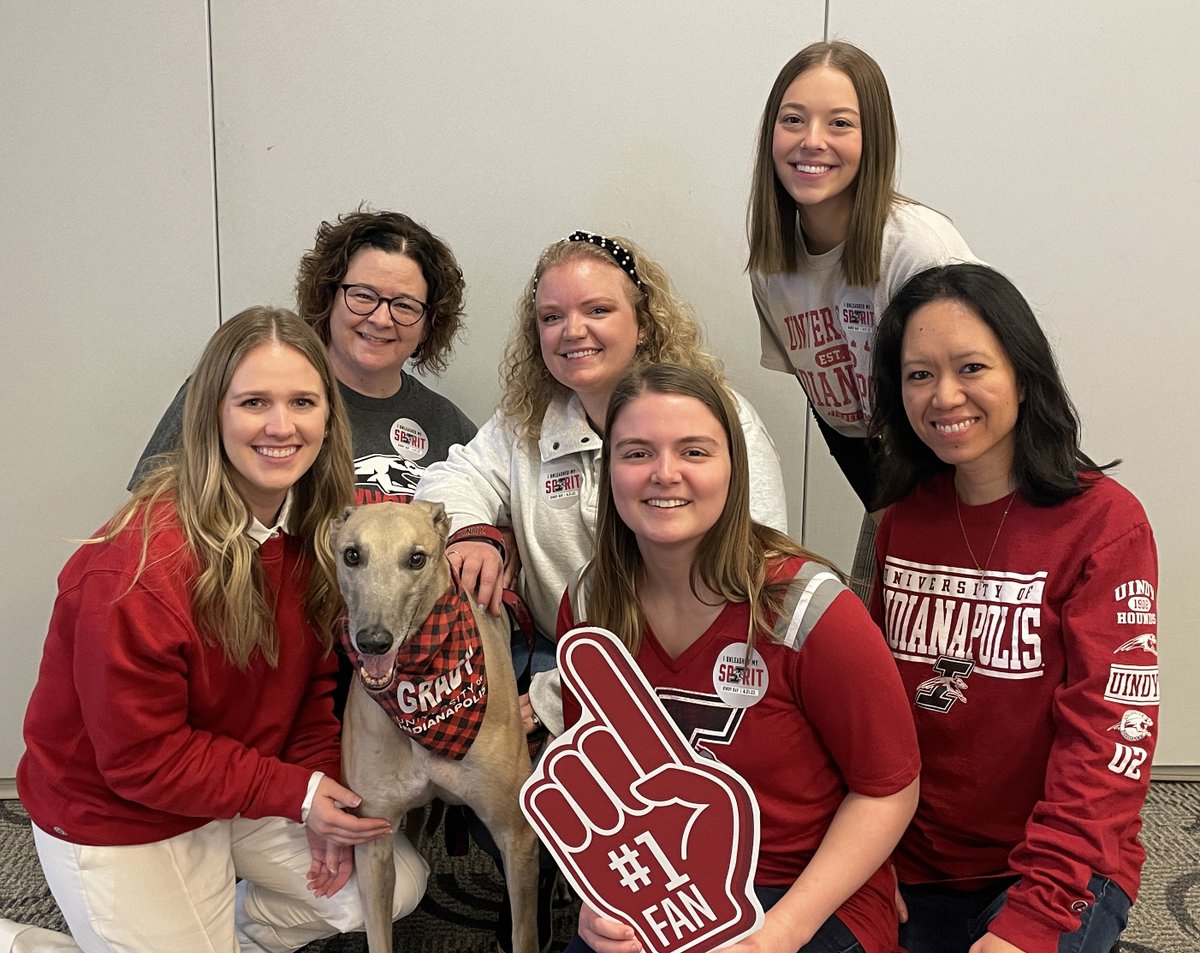 CorCommCreative's tweet image. It's #UIndyDay! I am proud to be a part of a university focused on developing students into community-minded servant leaders! It's a great place to work and a great place to learn! Join me (and the rest of the university MarComm team) &amp;amp; make a gift today! givecampus.com/wk71hh