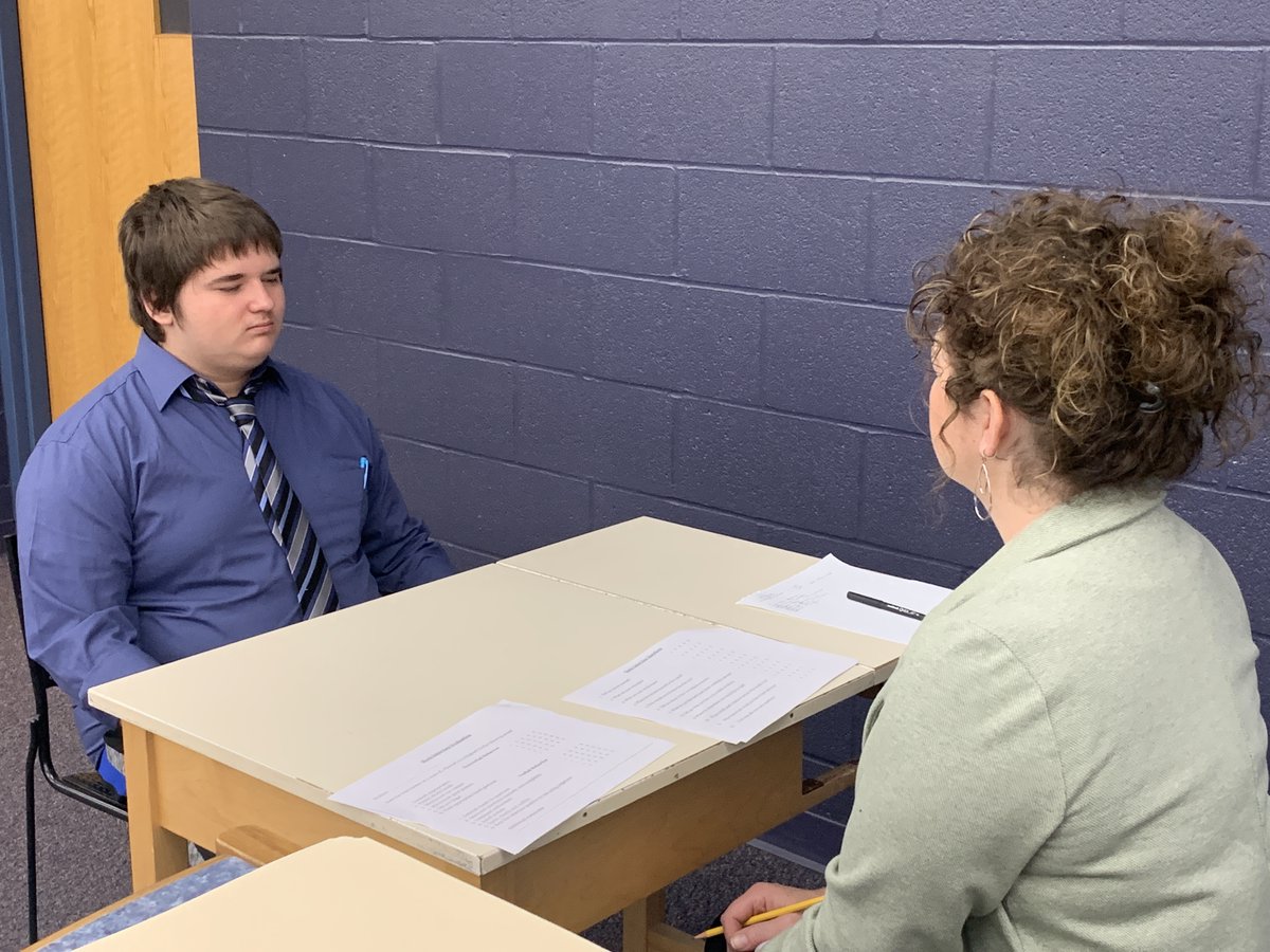 cms_mediatech's tweet photo. Mock Interviews are underway for 8th grade students in the Computer Skills and Career Exploration classes. Earlier in the week, students learned the dos and don'ts of effective job interviews. https://t.co/s5YUX4Nnnn