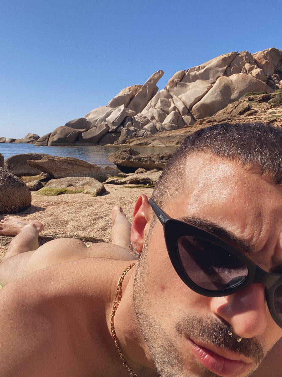 ghostynx's tweet photo. Vacanze finite 🥶 https://t.co/7st6oP5xUp