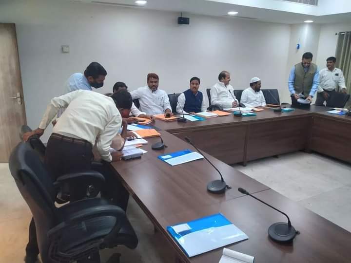Akhtaruliman5's tweet photo. Attended meeting with Senior Officials of Minority Welfare Department Government of Bihar. https://t.co/WQbA7eg1ia