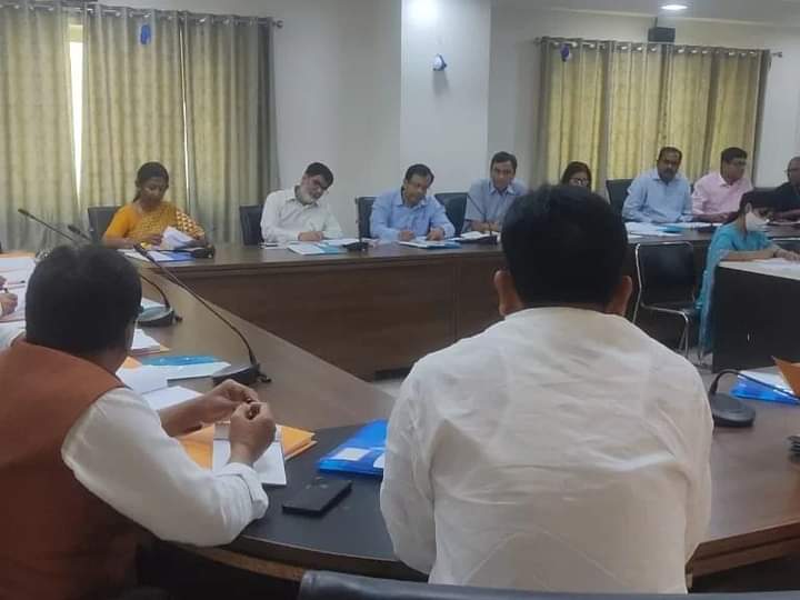 Akhtaruliman5's tweet photo. Attended meeting with Senior Officials of Minority Welfare Department Government of Bihar. https://t.co/WQbA7eg1ia