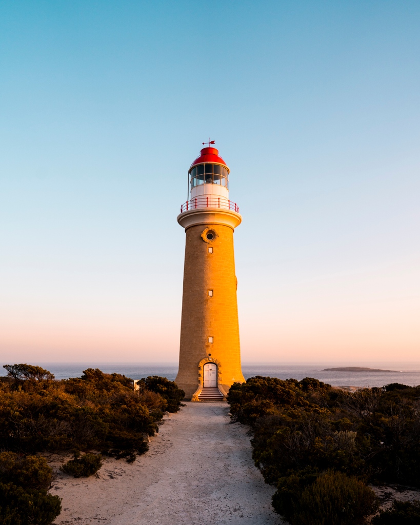 nathsway's tweet photo. Nothing like a relaxing sundown with views like this 👌 The historic Cape De Couedic is perched on the rugged coastline of Flinders Chase National Park. Below the cliffs, you can spot seal pups bathing in the rockpools! 😄
-
#kangarooisland #southaustralia #CapeDeCouedic https://t.co/9RRj1XeybA