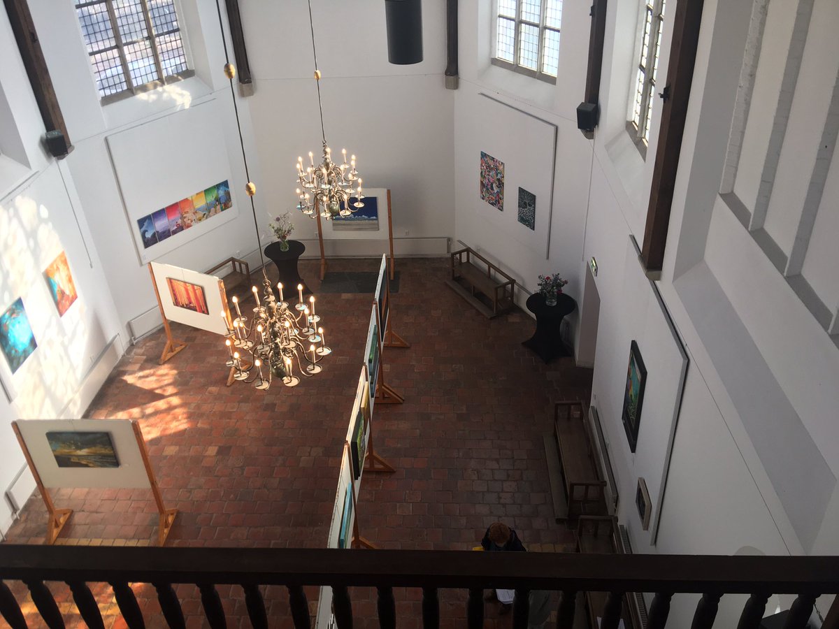 HugoPVos's tweet photo. Ben je in Gouda? Loop dan zeker even de Agnietenkapel in. Vanmorgen deze bijzondere expositie opgeleverd. Veel werk maar zeker tevreden met het resultaat. Kijk, bewonder en verwonder. https://t.co/cnaF1W00NQ
