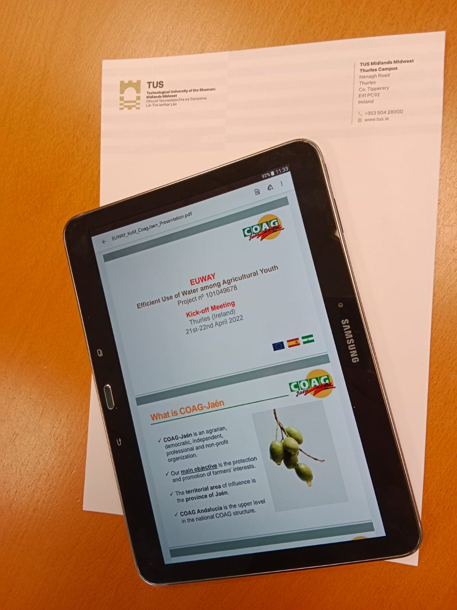 COAGJaen's tweet photo. Estamos hoy en la reunión inicial del Proyecto #ErasmusPlus, #EUWAY, en el que participa como socio COAG-JAÉN. La reunión es en Thurles (Irlanda). Hablamos de aumentar la capacidad de los jóvenes agricultores para optimizar el uso del agua. El proyecto empieza durará 24 meses. https://t.co/cjkl1tQwUL