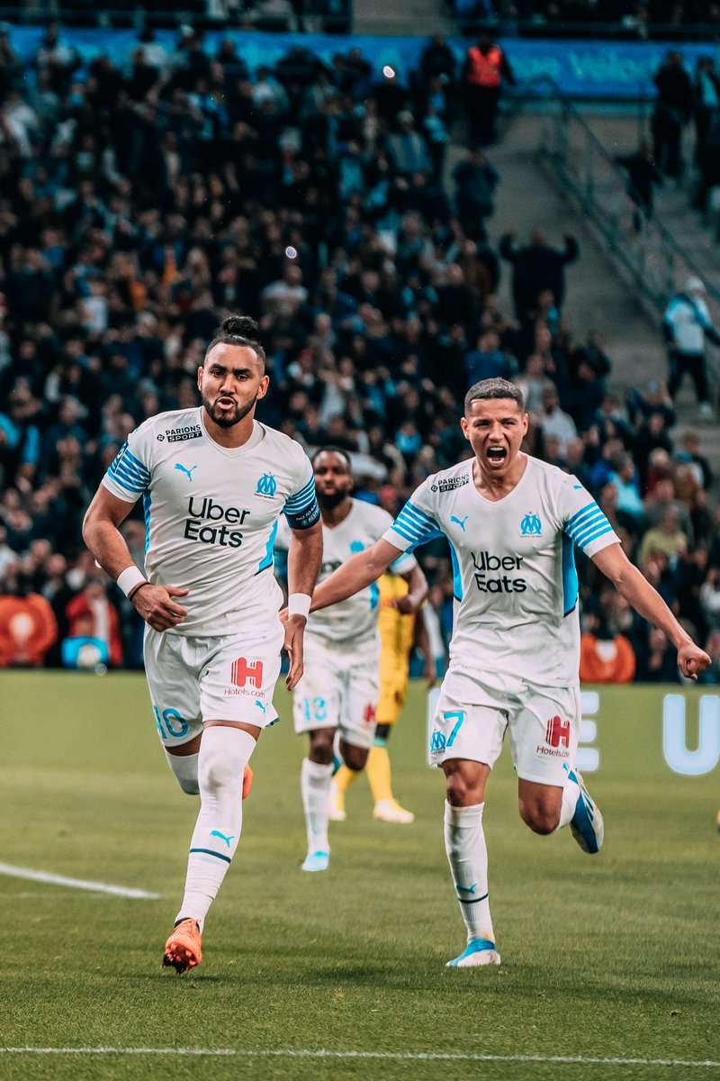dimpayet17's tweet photo. Kinésithérapeute 🤣😭 https://t.co/6SIcpuGDv0
