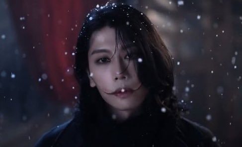 왜케 댄버스 부인 같냐
고음 지르다 입 찢어진 대니세요