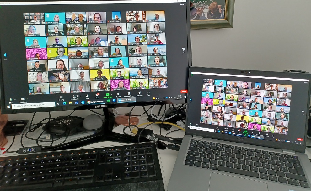 DOpettaja's tweet photo. Yli 100 Diakin lehtoria koolla koulutuksen kehittämispäivässä #ResurssitRiittämään hankkeen tiimoilta. Saimme kehittämiskohteet valittua, työskentely jatkuu tiimeissä. 
@DiakAmk @oajry https://t.co/gjlHIH1g7G