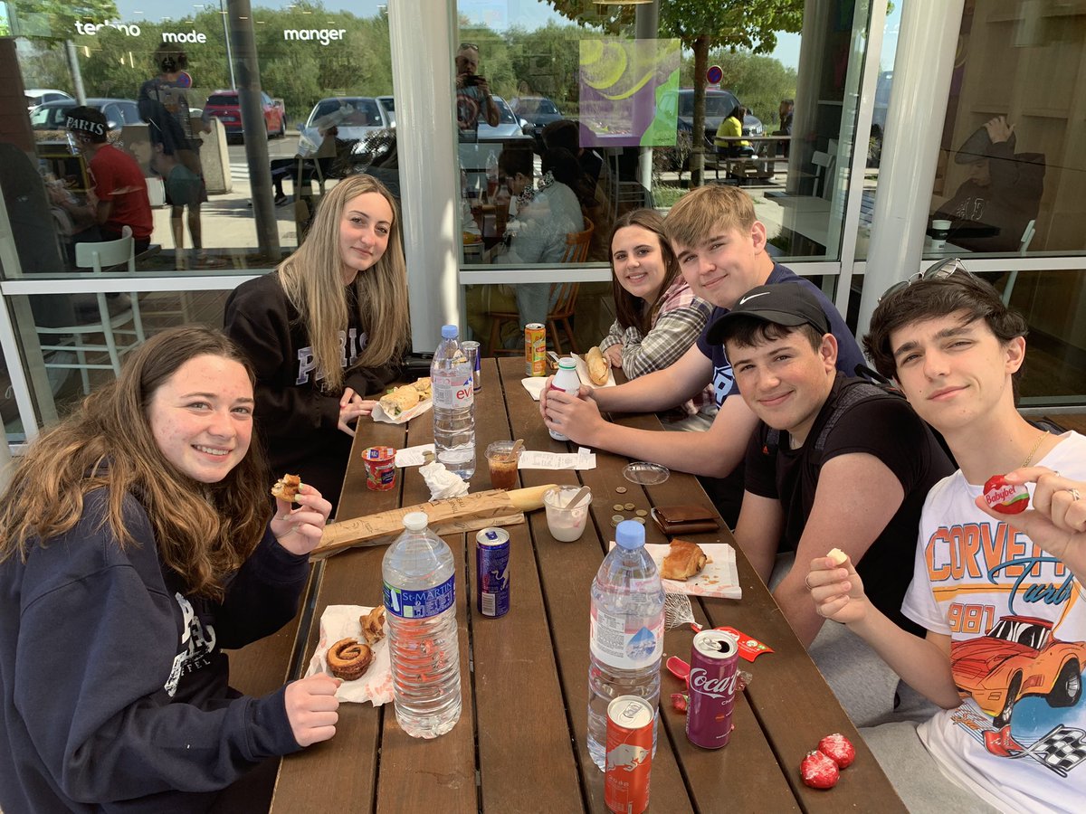 Mr. Dempsey tweet media