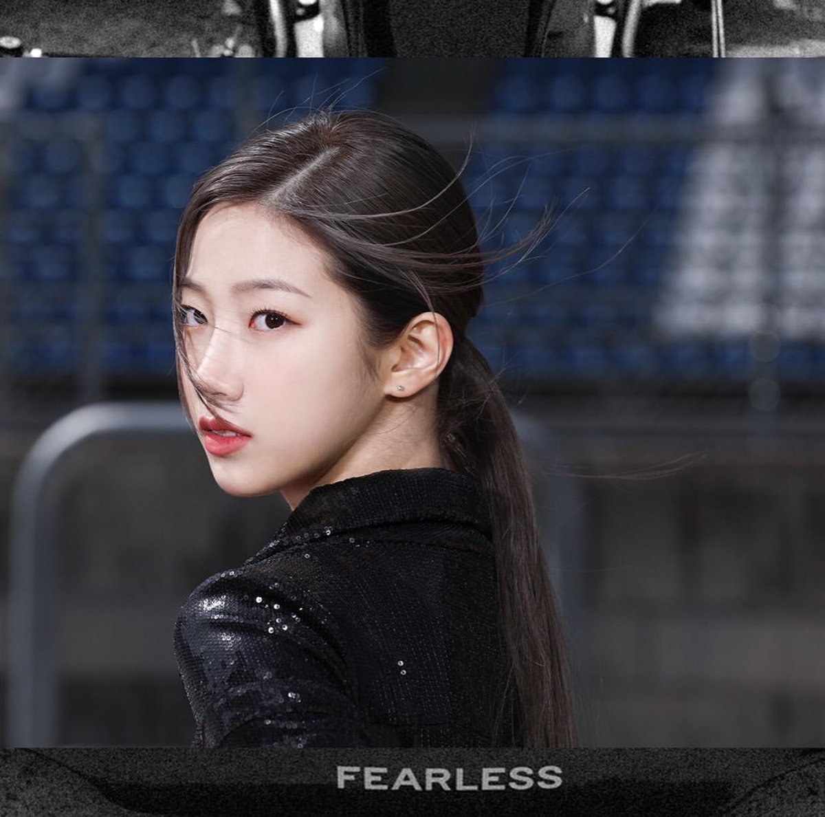 [IG UPDATE] 220421

[#LI하인드보드] 
LE SSERAFIM CONCEPT PHOTO
Vol.1 BLACK PETROL
Behind board

#LE_SSERAFIM #르세라핌 #KAZUHA #카즈하 #かずは