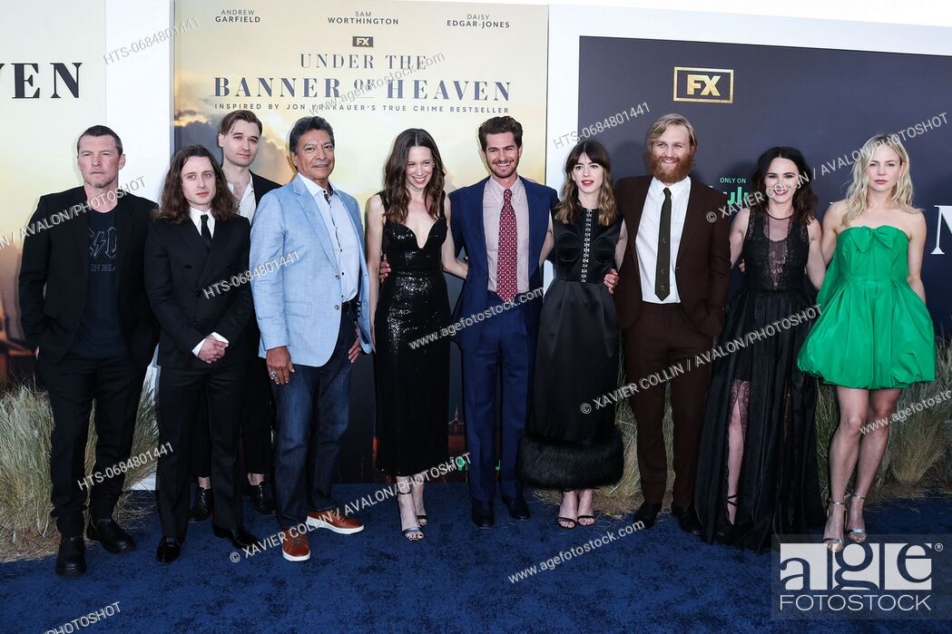 age_fotostock's tweet photo. The cast of 'Under The Banner Of Heaven', including Andrew Garfield, Sam Worthington and Daisy Edgar-Jones, at the 'Under The Banner Of Heaven' premiere in Los Angeles. April 20, 2022.
+📷: https://t.co/fJ0H98RLaD
#UnderTheBannerOfHeaven #redcarpet #premiere #Press #PressImages https://t.co/u6xmZzSq0V