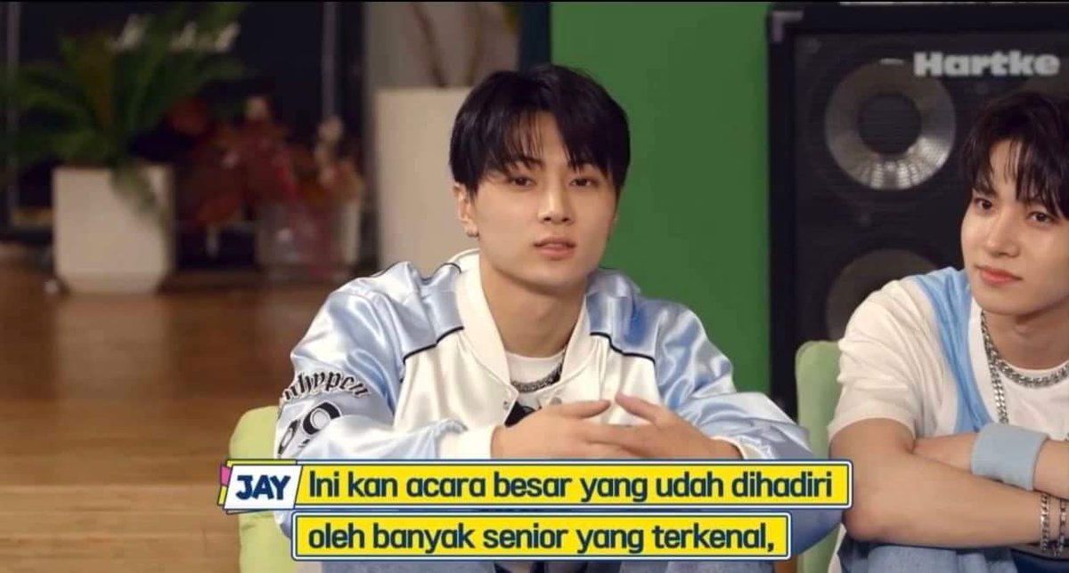 en_phinity00's tweet photo. 🟢 UPDATES 🟢

PHOTO | 220421

Jay is so handsome and also all of them🥰

ENHYPEN ON TOKOPEDIA [220420]

3/3

ENHYPEN ON TOKOPEDIA
#ENHYPENdiTokopediaTVShow 
#MintoLOVEENGENE
#TokopediaxENHYPEN
@ENHYPEN_members @ENHYPEN 

© ENHYPEN ASIA https://t.co/BJGjuen1Zj