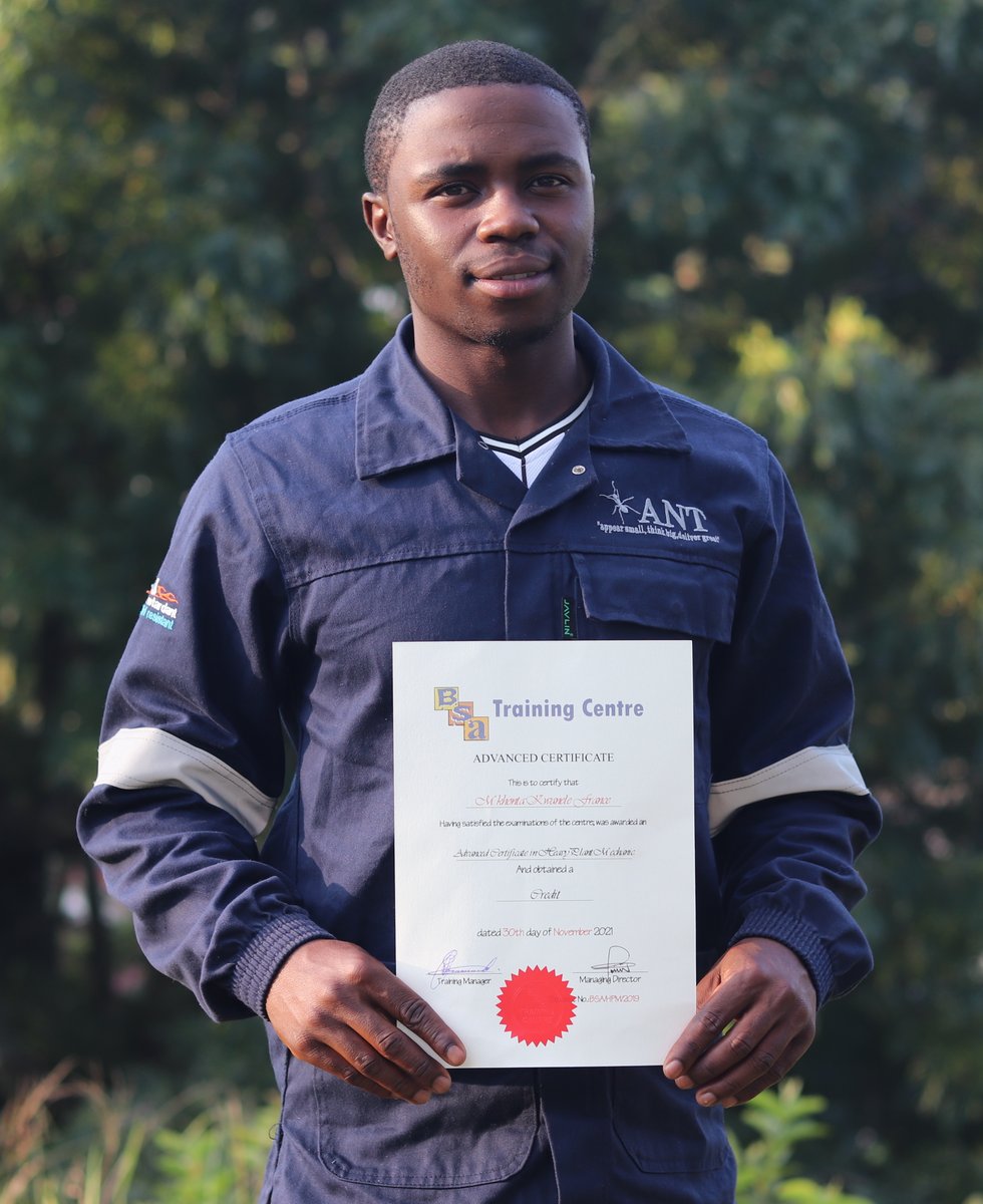 Bulembu's tweet photo. We are so proud of Kwanele Mkhonta who has received his certificate in heavy plant mechanics from the BSA Training Center in Eswatini. He has also received the opportunity to intern at ANT Construction which is giving him valuable work experience in his field of study. https://t.co/cPr2bdvMAg